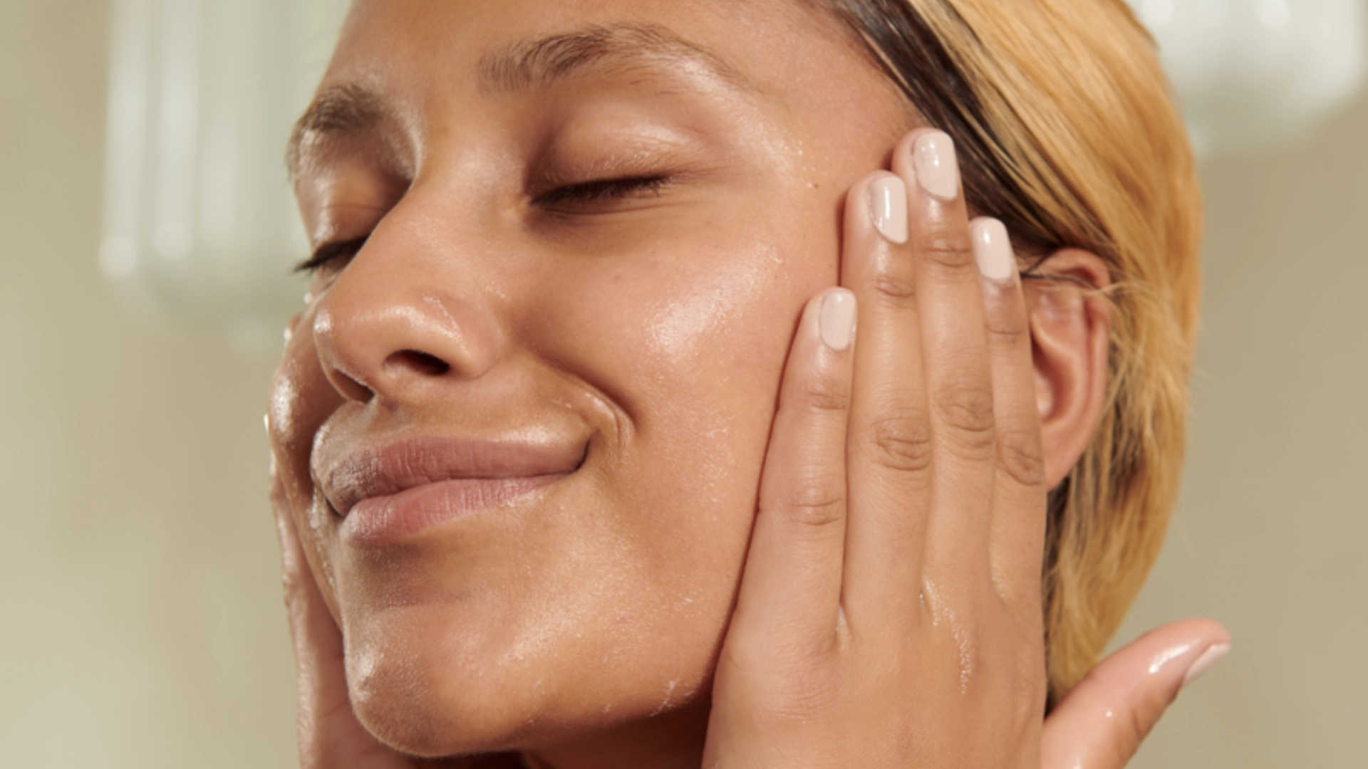 როგორ მოვახდინოთ შავი წერტილების გაჩენის პრევენცია